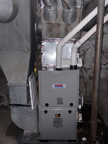 914 Fulton Street, Grand Rapids, MI 49504