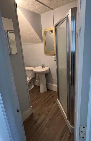 914 Fulton Street, Grand Rapids, MI 49504