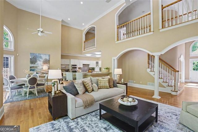 1346 Waterford Green Close NE, Marietta, GA 30068