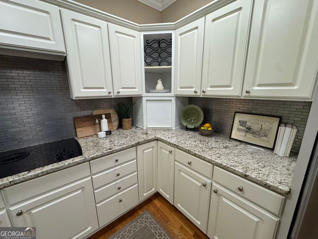 1346 Waterford Green Close NE, Marietta, GA 30068