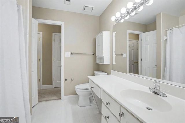 1346 Waterford Green Close NE, Marietta, GA 30068