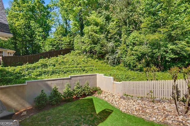 1346 Waterford Green Close NE, Marietta, GA 30068