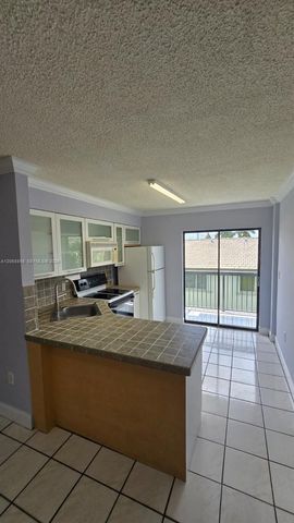 5290 W 21st Court 304, Hialeah, FL 33016