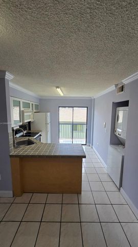 5290 W 21st Court 304, Hialeah, FL 33016