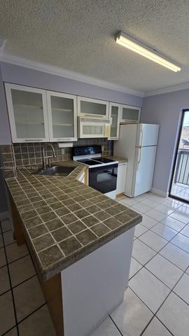 5290 W 21st Court 304, Hialeah, FL 33016
