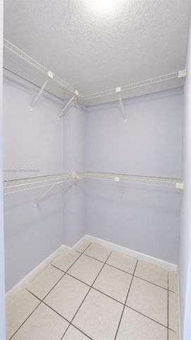 5290 W 21st Court 304, Hialeah, FL 33016