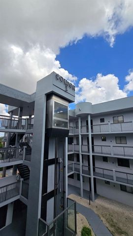 5290 W 21st Court 304, Hialeah, FL 33016
