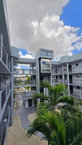 5290 W 21st Court 304, Hialeah, FL 33016