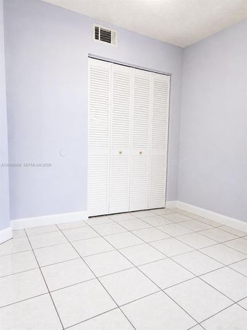 5290 W 21st Court 304, Hialeah, FL 33016