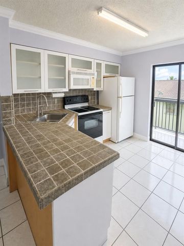 5290 W 21st Court 304, Hialeah, FL 33016