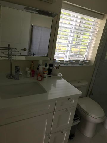 700 S Crestwood Ct Court S 708, Royal Palm Beach, FL 33411