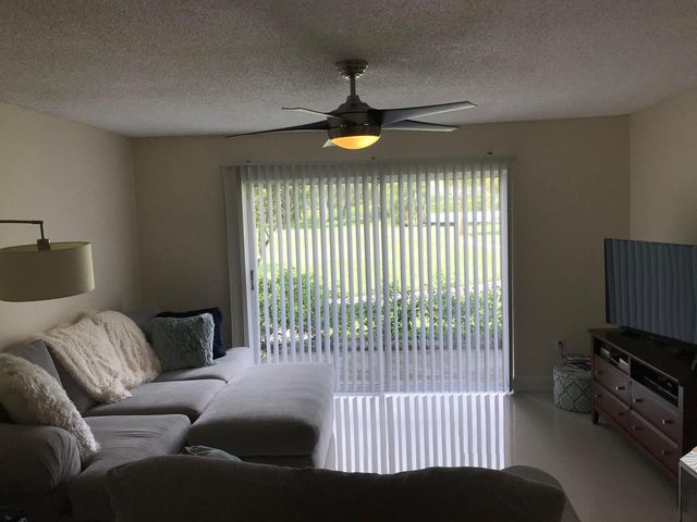 700 S Crestwood Ct Court S 708, Royal Palm Beach, FL 33411