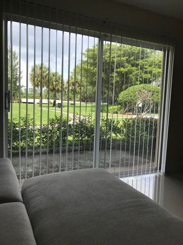 700 S Crestwood Ct Court S 708, Royal Palm Beach, FL 33411