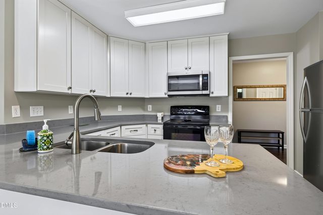 2312 Maplegreen Lane, Apex, NC 27502