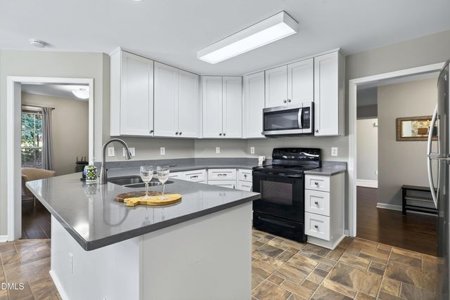 2312 Maplegreen Lane, Apex, NC 27502