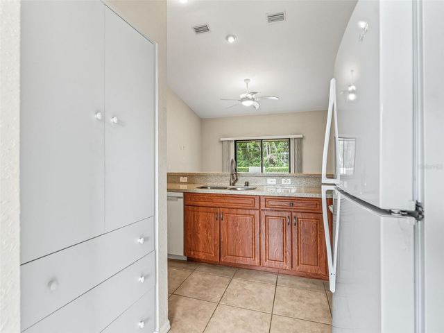 1701 SE 24TH ROAD 1702, Ocala, FL 34471