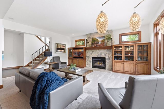 10053 Trails End Road, Chanhassen, MN 55317
