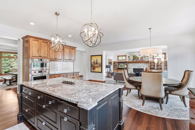 10053 Trails End Road, Chanhassen, MN 55317