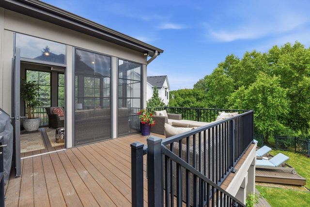 10053 Trails End Road, Chanhassen, MN 55317