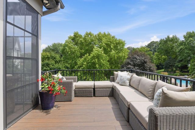 10053 Trails End Road, Chanhassen, MN 55317