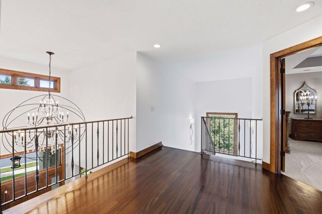 10053 Trails End Road, Chanhassen, MN 55317
