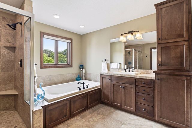10053 Trails End Road, Chanhassen, MN 55317