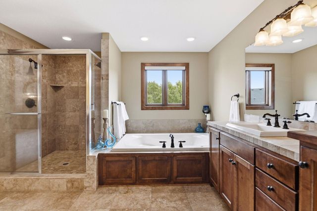10053 Trails End Road, Chanhassen, MN 55317