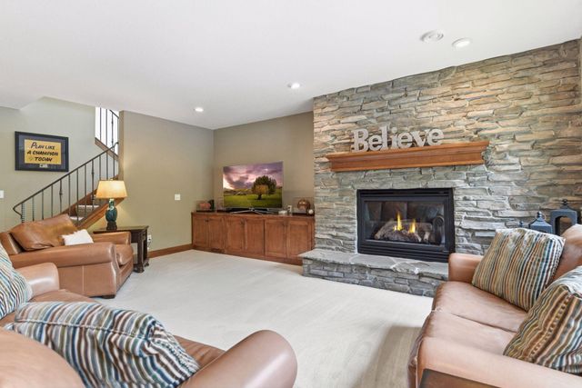 10053 Trails End Road, Chanhassen, MN 55317