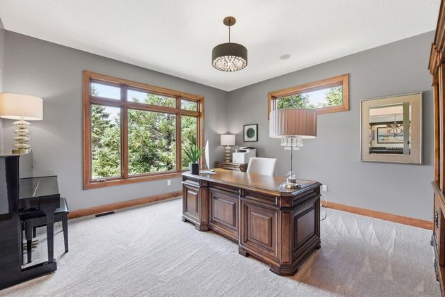 10053 Trails End Road, Chanhassen, MN 55317