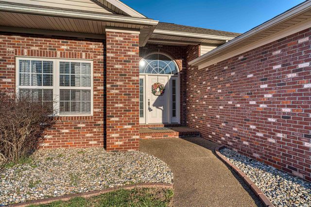 2511 Ellington Ridge Court, Evansville, IN 47711