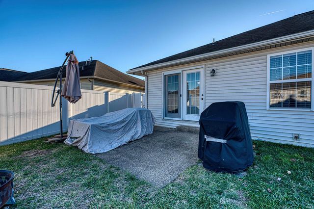 2511 Ellington Ridge Court, Evansville, IN 47711