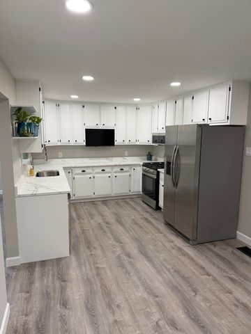 3406 Regan Road, Joliet, IL 60431