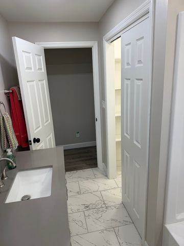 3406 Regan Road, Joliet, IL 60431