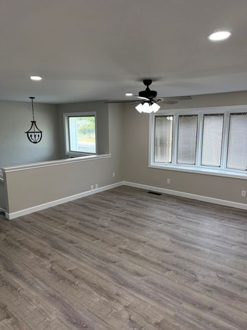 3406 Regan Road, Joliet, IL 60431