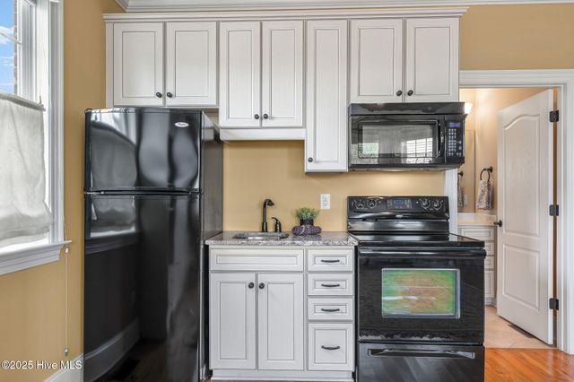 2259 Compass Pointe South Wynd NE, Leland, NC 28451