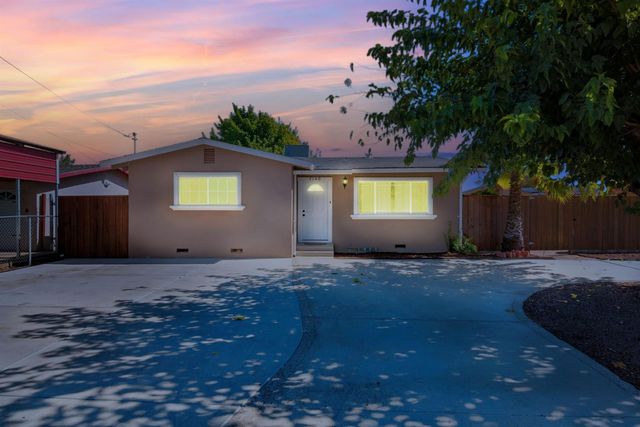 7140 Jones Rd, Winton, CA 95388