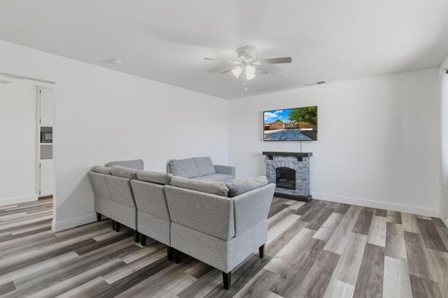 7140 Jones Rd, Winton, CA 95388