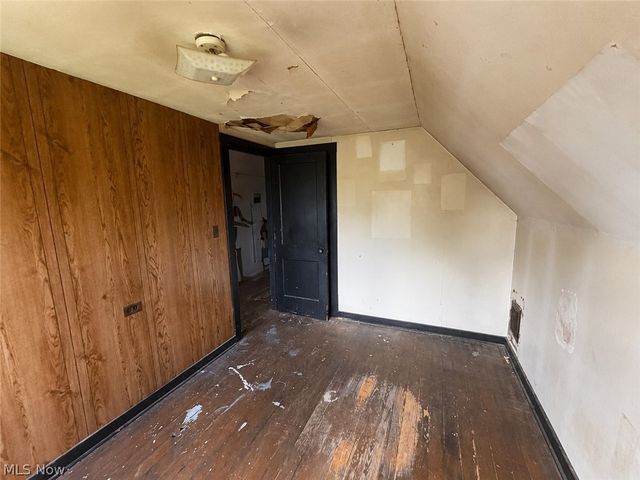 9404 Willard Avenue, Cleveland, OH 44102
