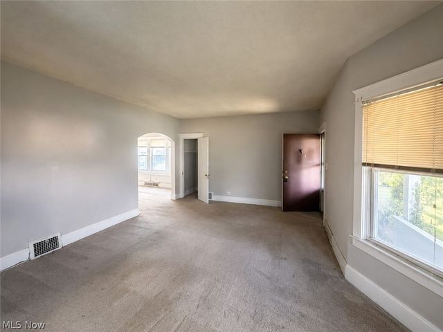 9404 Willard Avenue, Cleveland, OH 44102
