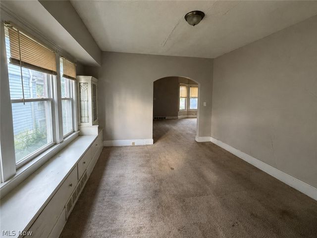 9404 Willard Avenue, Cleveland, OH 44102