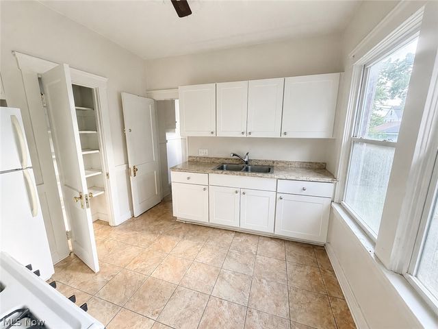 9404 Willard Avenue, Cleveland, OH 44102