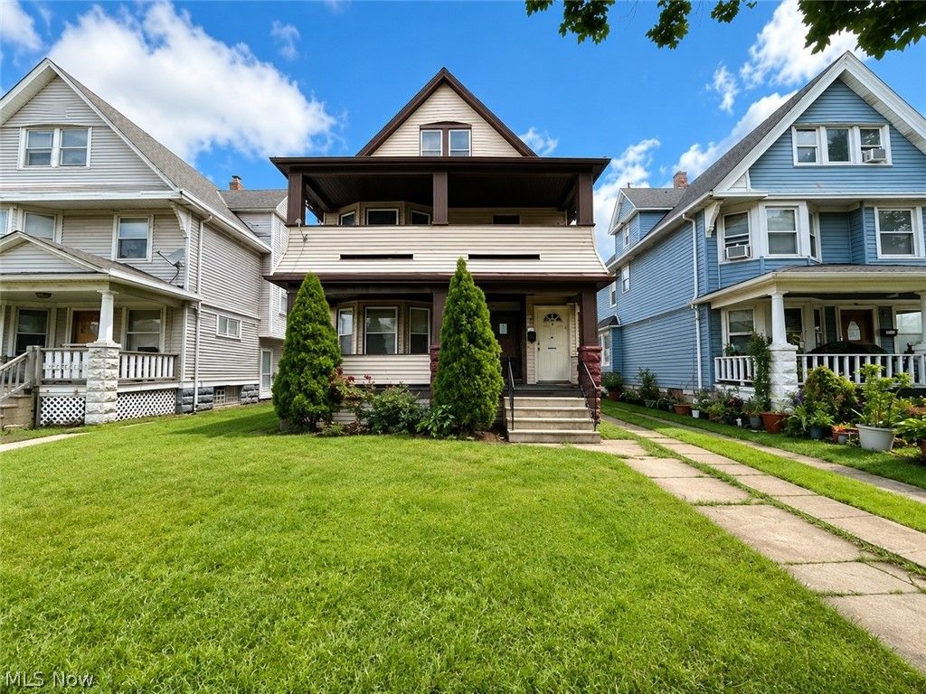 9404 Willard Avenue, Cleveland, OH 44102
