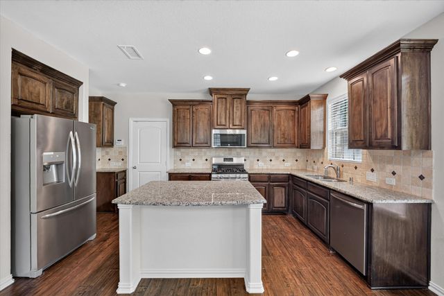 233 Brick Row Drive, Richardson, TX 75081