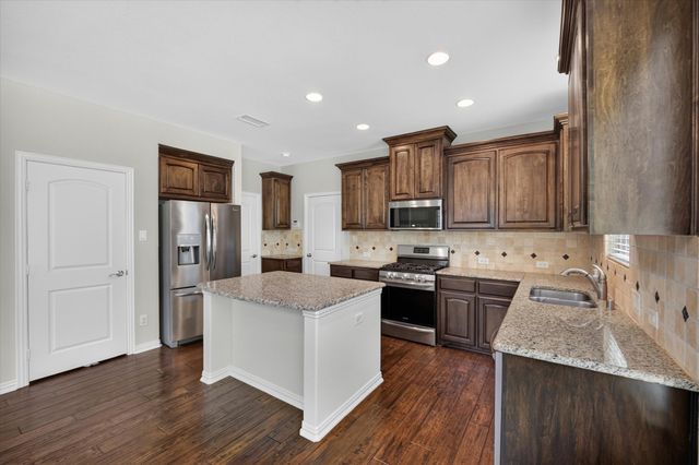 233 Brick Row Drive, Richardson, TX 75081