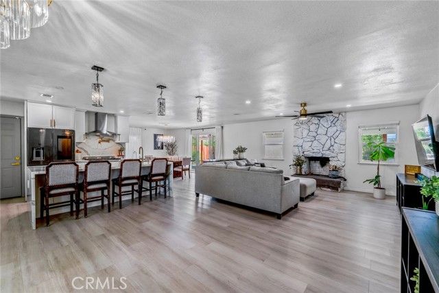 8263 3rd, Hesperia, CA 92345