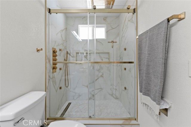 8263 3rd, Hesperia, CA 92345