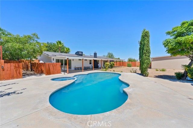 8263 3rd, Hesperia, CA 92345