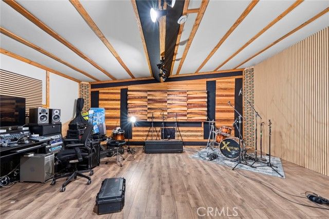 8263 3rd, Hesperia, CA 92345