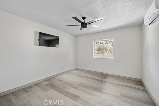 8263 3rd, Hesperia, CA 92345