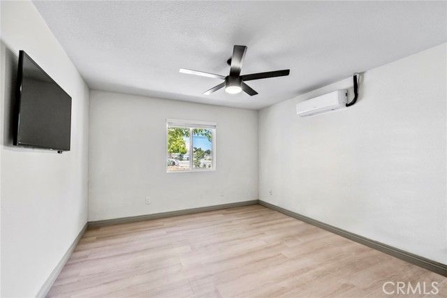 8263 3rd, Hesperia, CA 92345